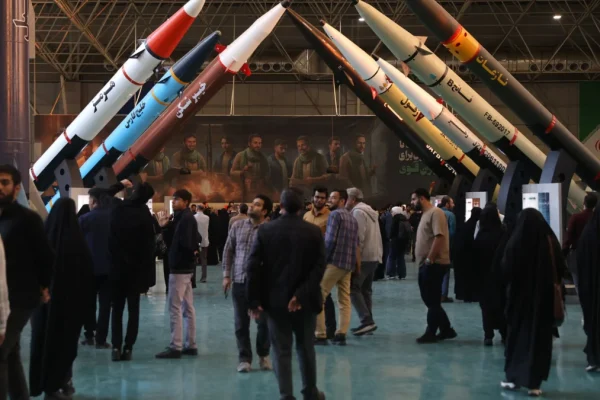 Après la mort de Khamenei, l’Iran déploie une doctrine militaire agressive axée sur la survie