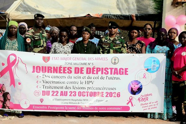 OCTOBRE ROSE À ZIGUINCHOR : L’HÔPITAL MILITAIRE MÉD-COLONEL GEORGES NIOUKY MOBILISE CONTRE LES CANCERS FÉMININS