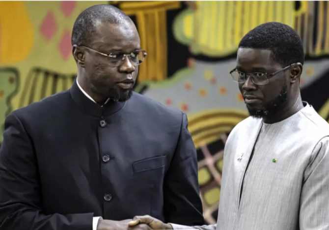 Sénégal / Rupture au sommet de l’État : Diomaye Faye met fin aux fonctions d’Ousmane Sonko