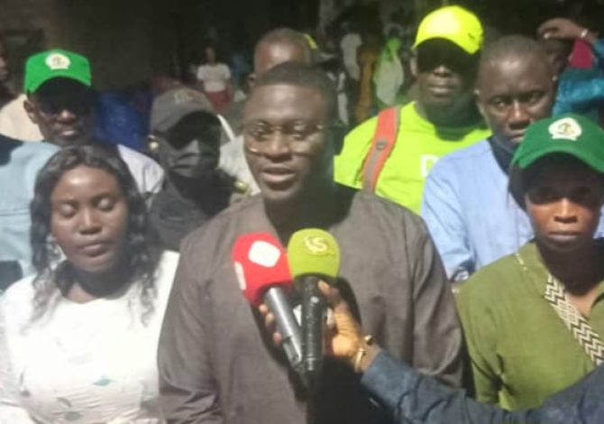 ZIGUINCHOR – RENTRÉE SCOLAIRE : OUMAR GNING OFFRE DES KITS SCOLAIRES AUX ENFANTS DÉMUNIS DE NÉMA 2